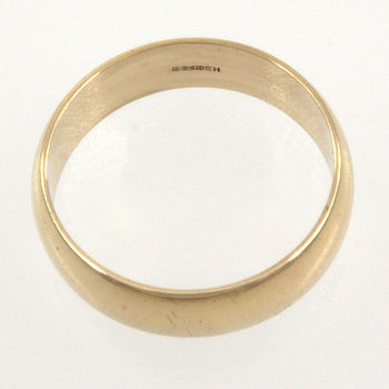 9ct gold 2.8g Wedding Ring size K½